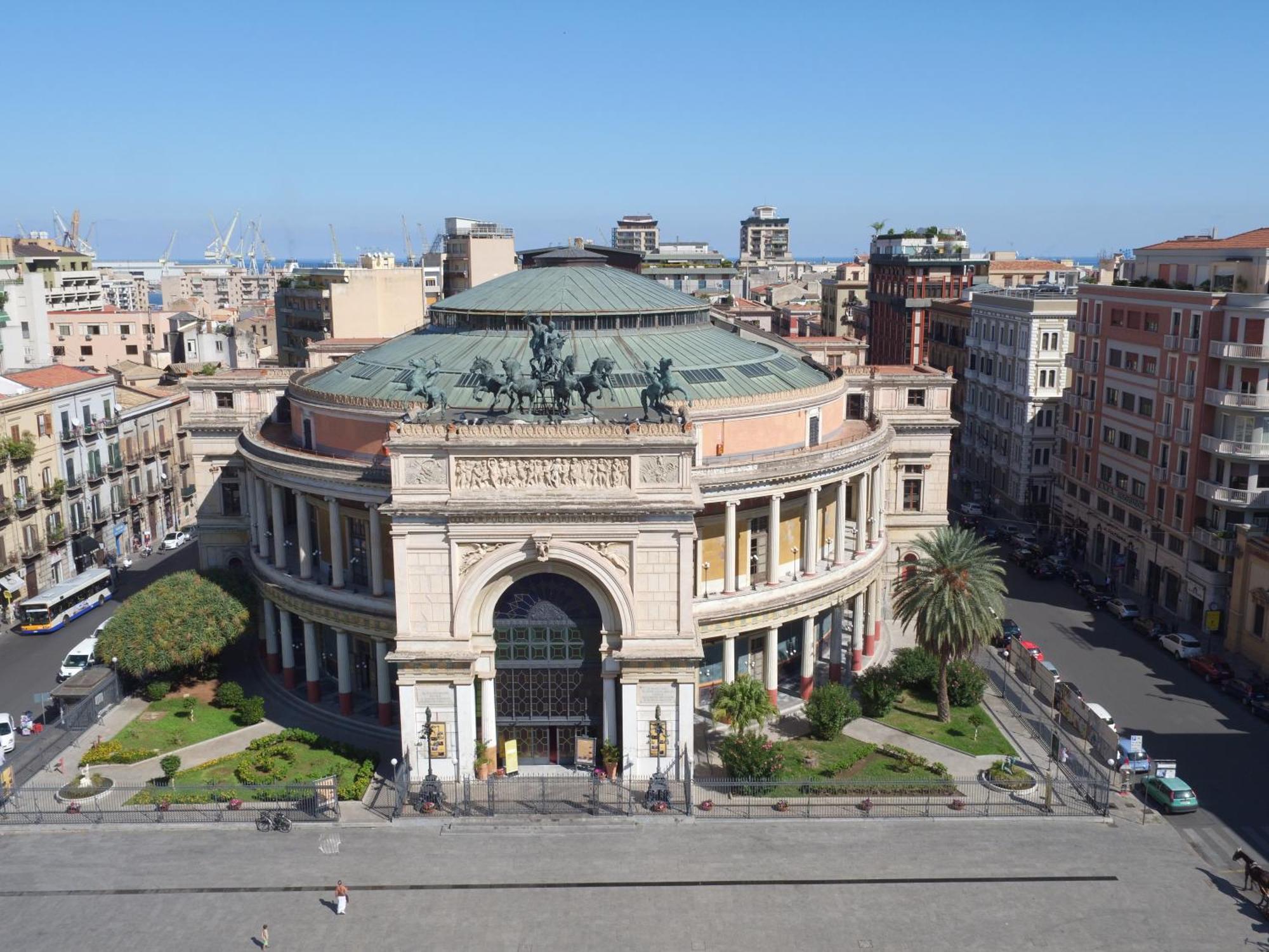 Amorgiu Luxury Suites Palermo Exterior foto